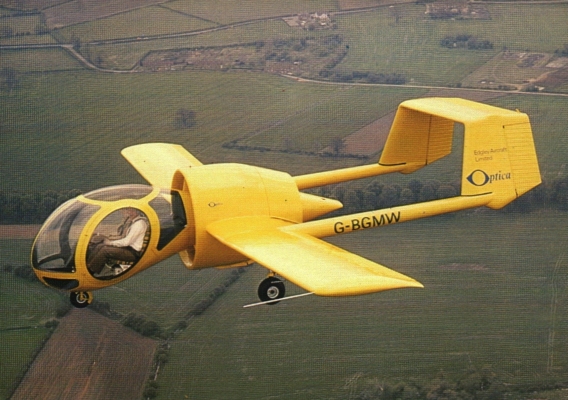 G-BGMW in flight